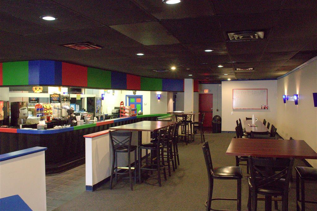 Comfort Inn & Suites Pittsburgh Gibsonia Restaurant photo